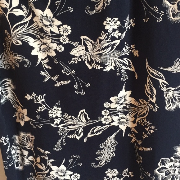 off the shoulder ruffle dress - Picture 5 of 8